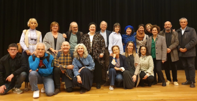Gizakia - Marta Fernandez de Aguirre y resto de ponentes de la Jornada Gizakia - Marta Fernandez de Aguirre junto al grupo de ponentes de la Jornada